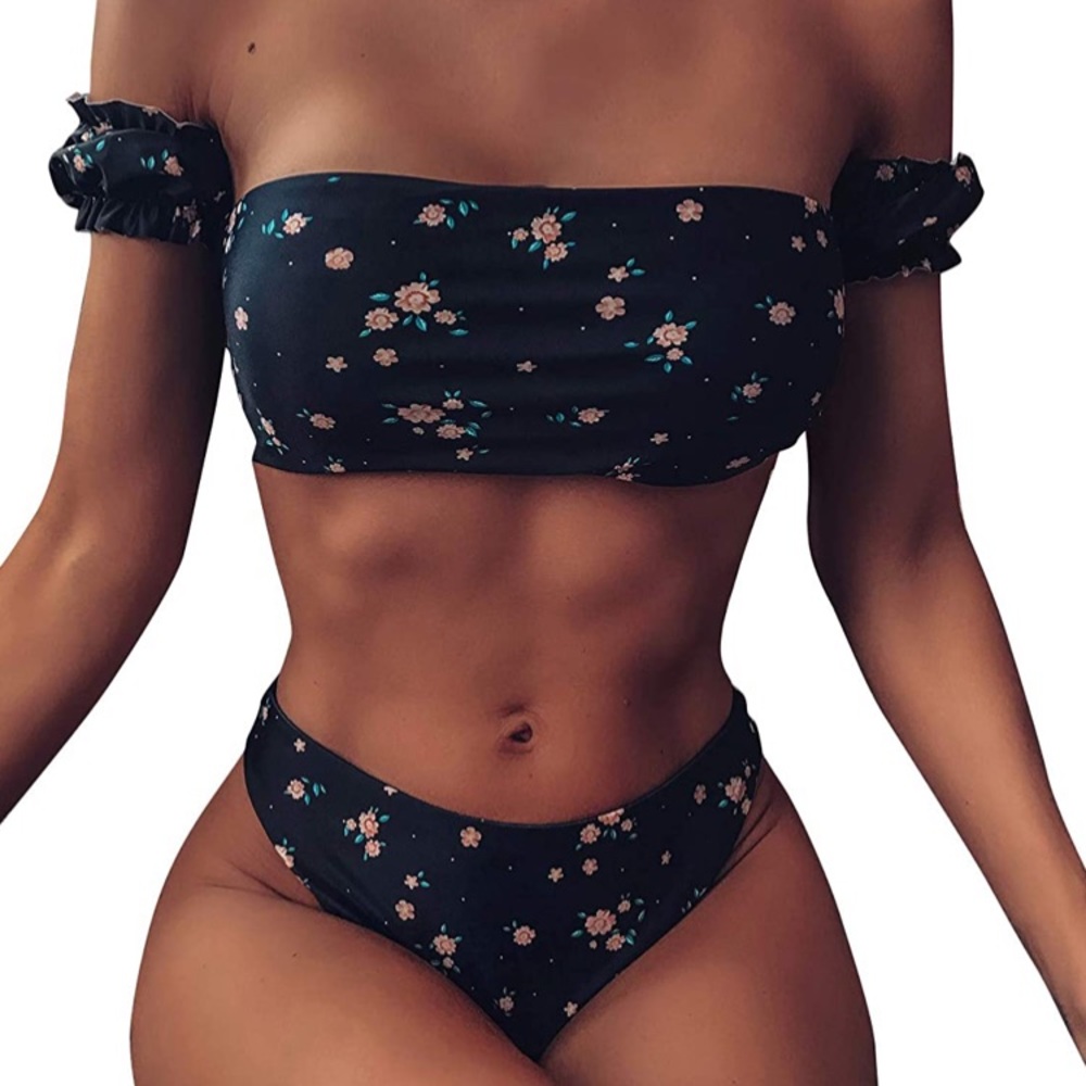 Off shoulder cheeky bikini